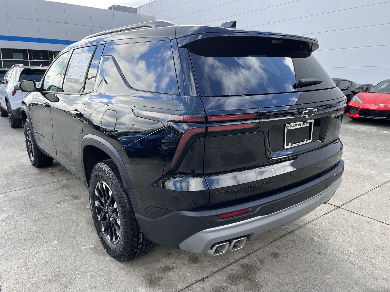 2026 Chevrolet Traverse Z71 photo 3