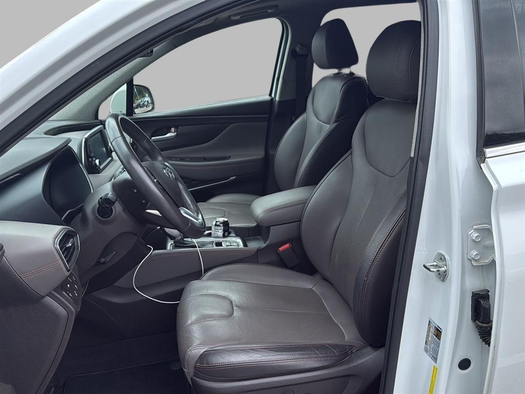 2020 Hyundai Santa Fe SEL photo 4