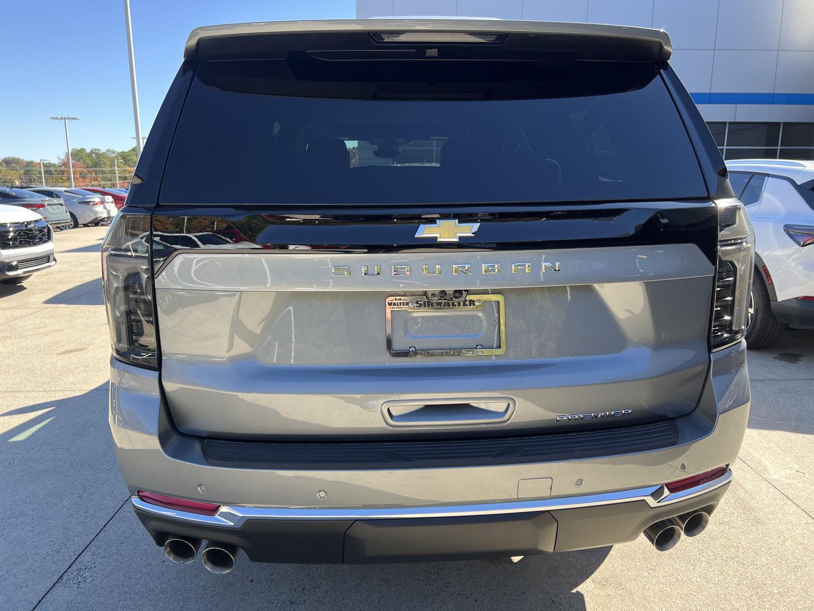 2026 Chevrolet Suburban Premier photo 4