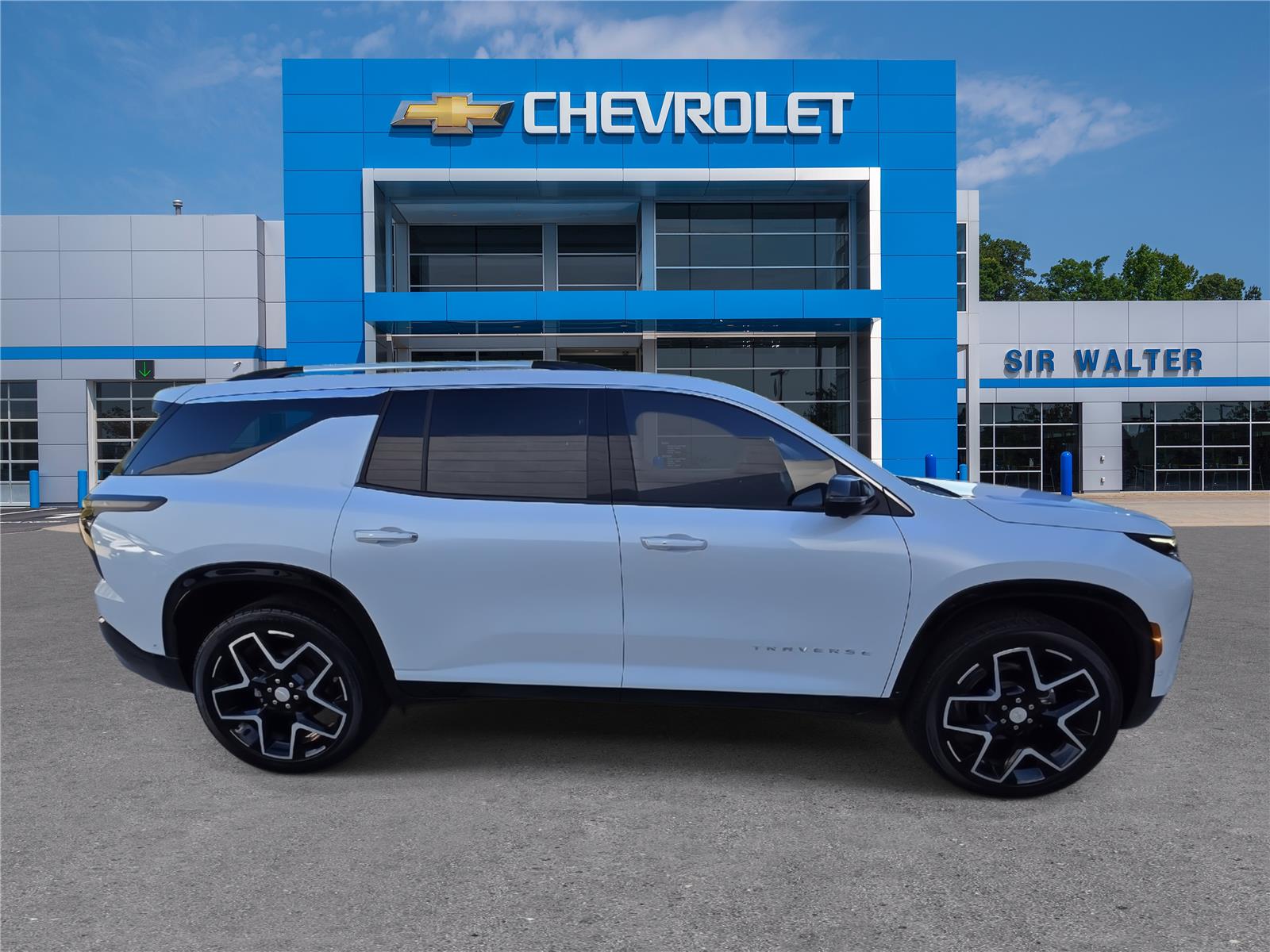 2026 Chevrolet Traverse High Country photo 3