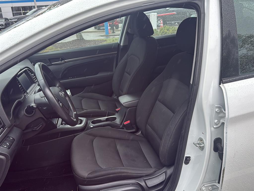 2018 Hyundai Elantra Value Edition photo 3