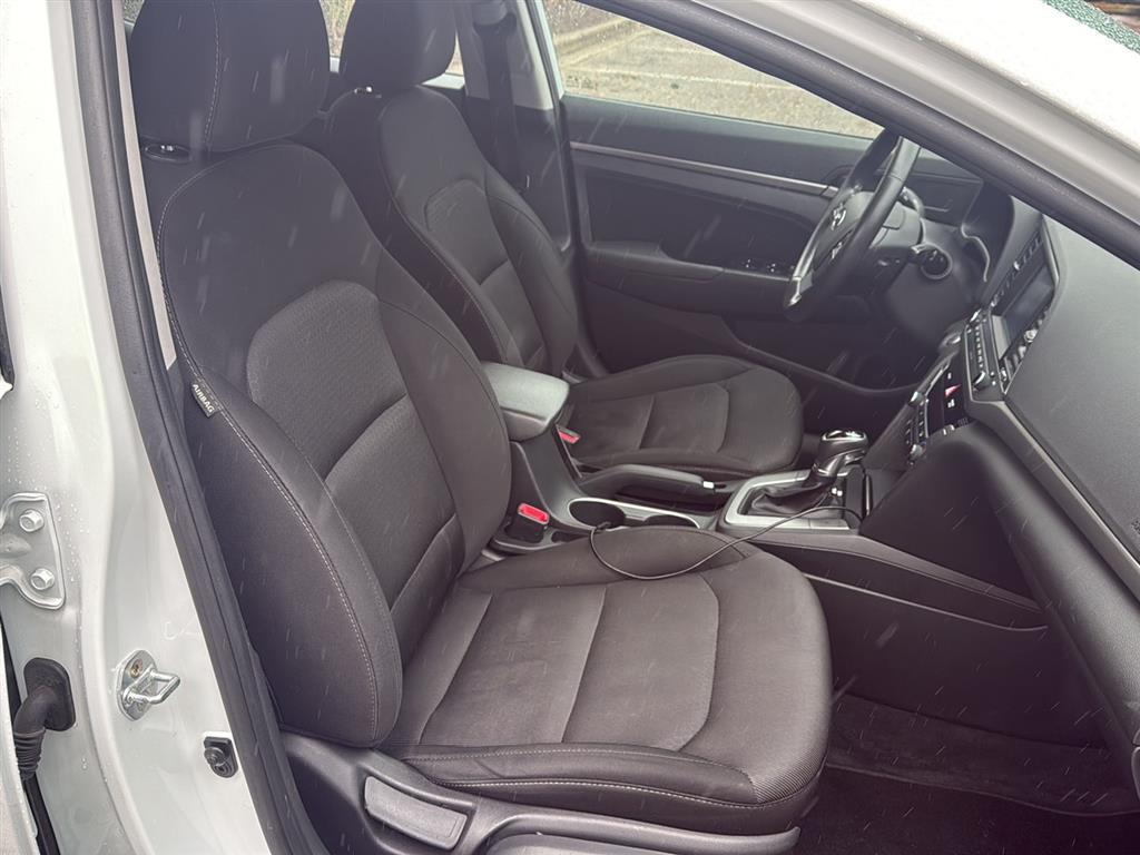 2018 Hyundai Elantra Value Edition photo 4