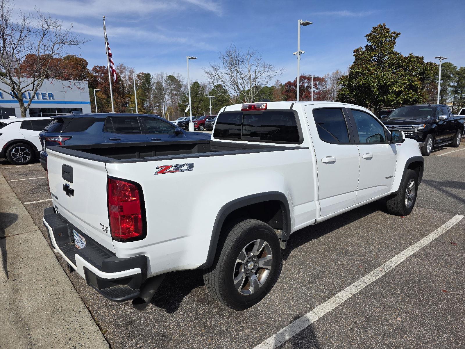 2016 Chevrolet Colorado Z71 photo 2