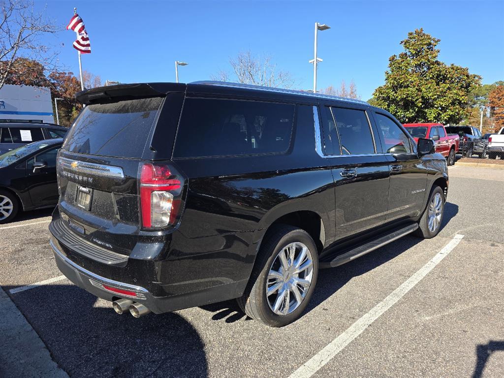 2024 Chevrolet Suburban Premier photo 4