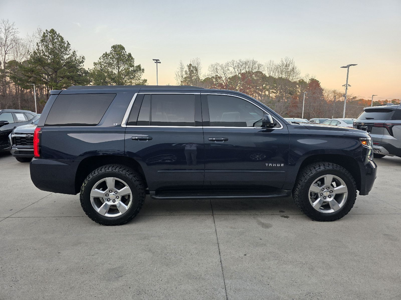 2019 Chevrolet Tahoe LT photo 4