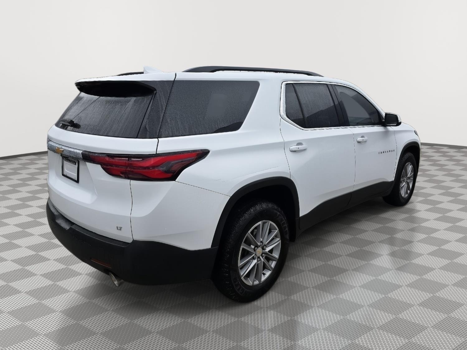 2022 Chevrolet Traverse Cloth photo 3