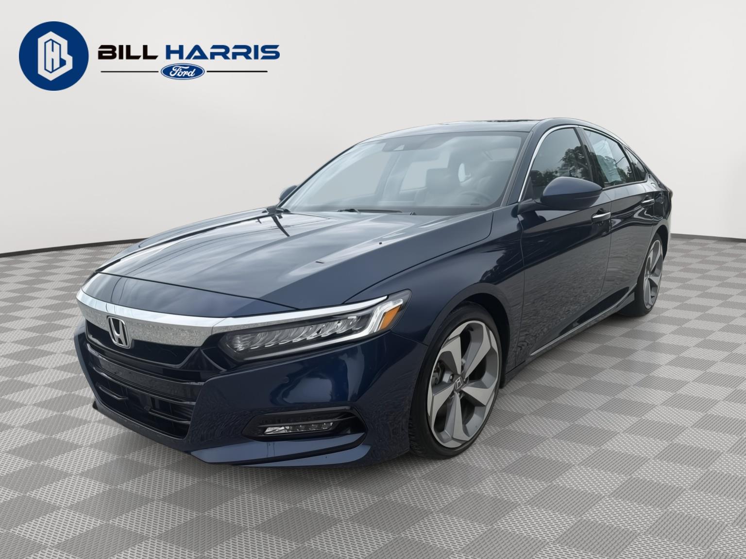 2018 Honda Accord 1.5T Touring Auto's photo
