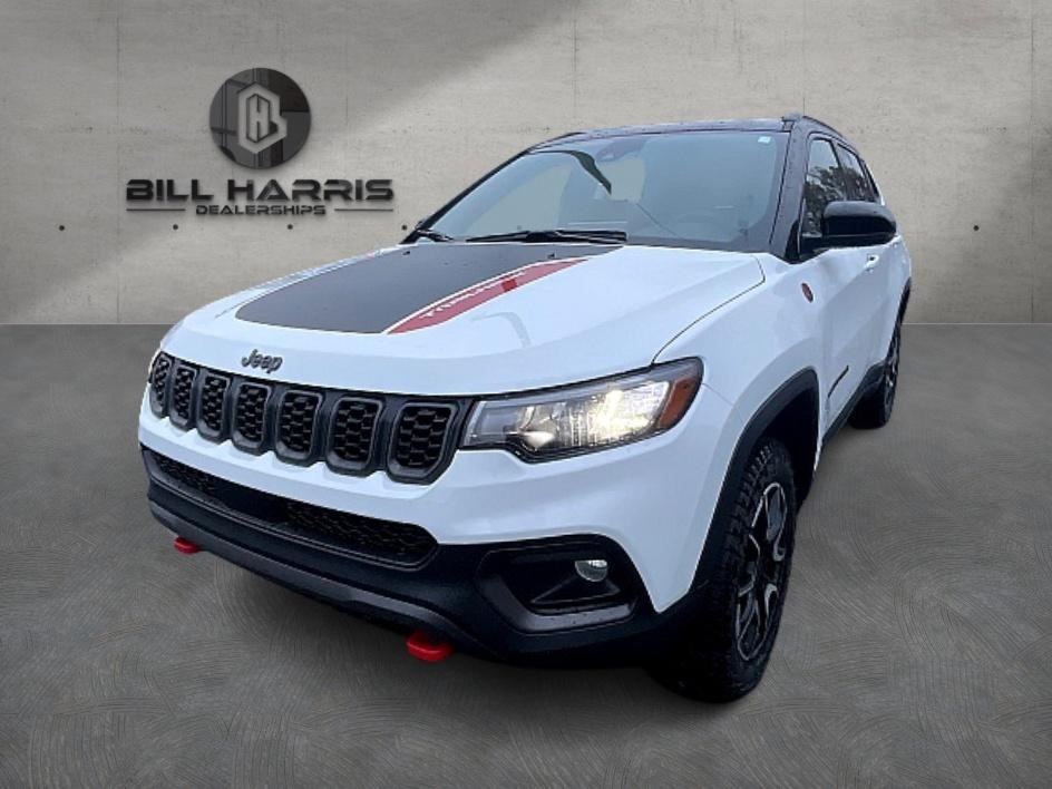 2026 Jeep Compass Trailhawk's photo