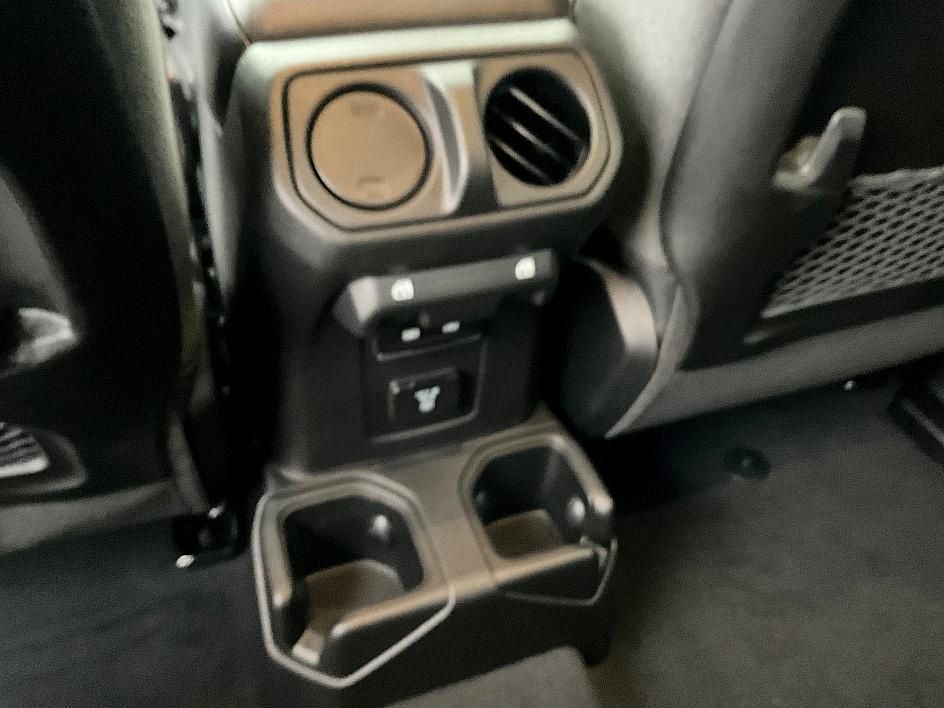 2026 Jeep Wrangler 4-Door Rubicon - Photo 27