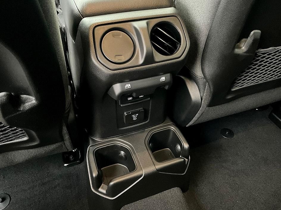 2026 Jeep Wrangler 4-Door Rubicon - Photo 28