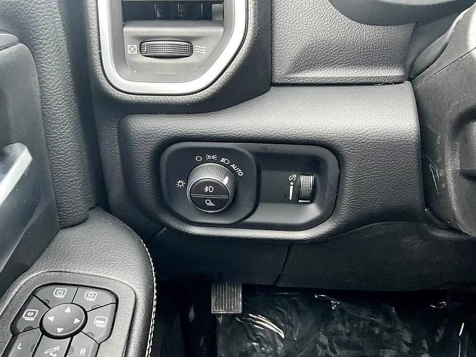 2026 RAM 2500 Big Horn - Photo 16