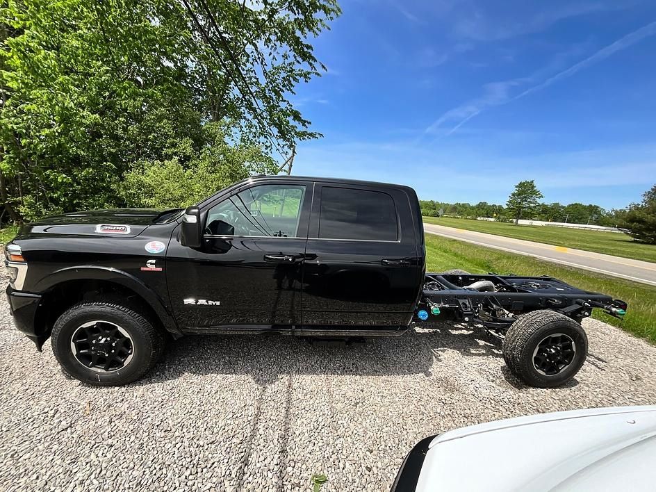 2026 RAM 3500 Chassis Big Horn - Photo 8