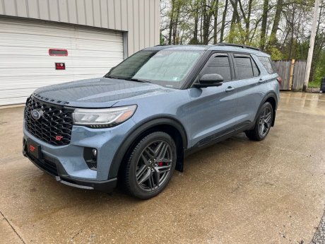 2025 Ford Explorer ST 