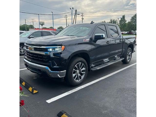 2024 Chevrolet Silverado 1500 LT 4X4 Crew Cab Short Box's photo