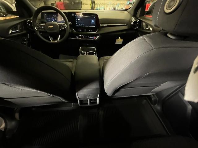 2027 Chevrolet Equinox LT - Photo 3