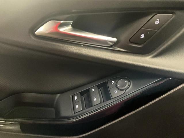 2027 Chevrolet Equinox LT - Photo 31
