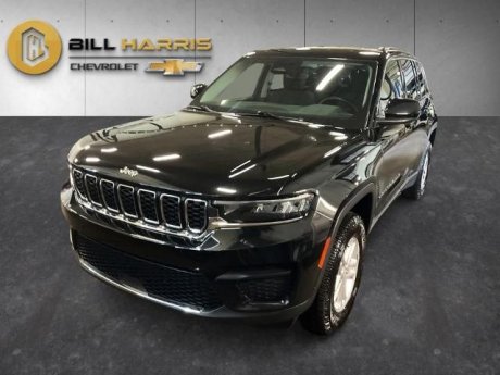 2023 Jeep Grand Cherokee Laredo 4x4 
