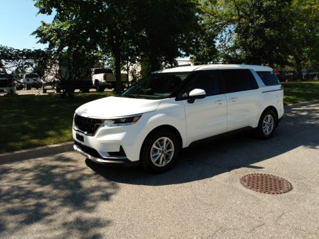 2024 Kia Carnival LX