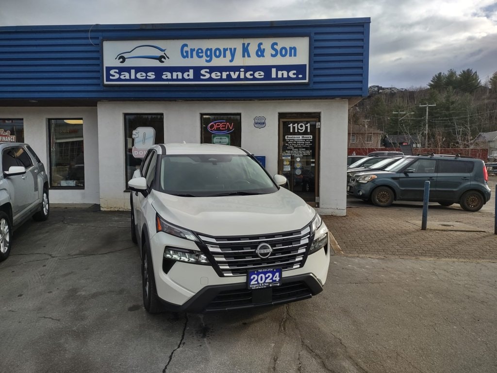 2024 Nissan Rogue S (B251) Main Image