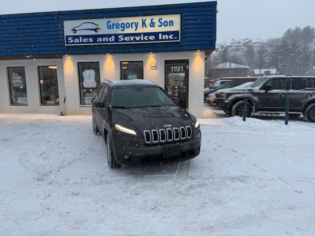 2016 Jeep Cherokee North (b261) Main Image