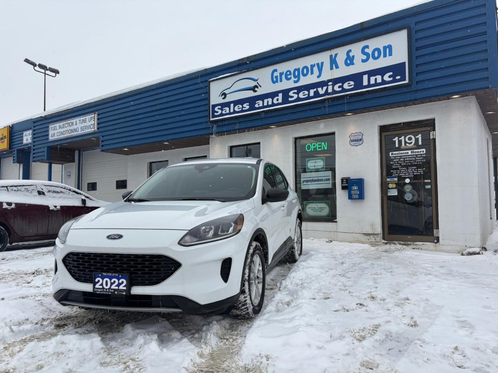 2022 Ford Escape SE (B277) Main Image