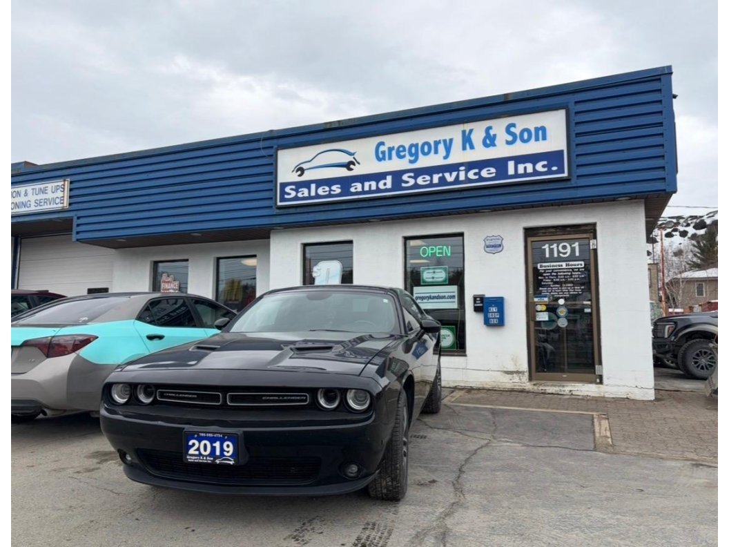 2019 Dodge Challenger SXT (B290) Main Image