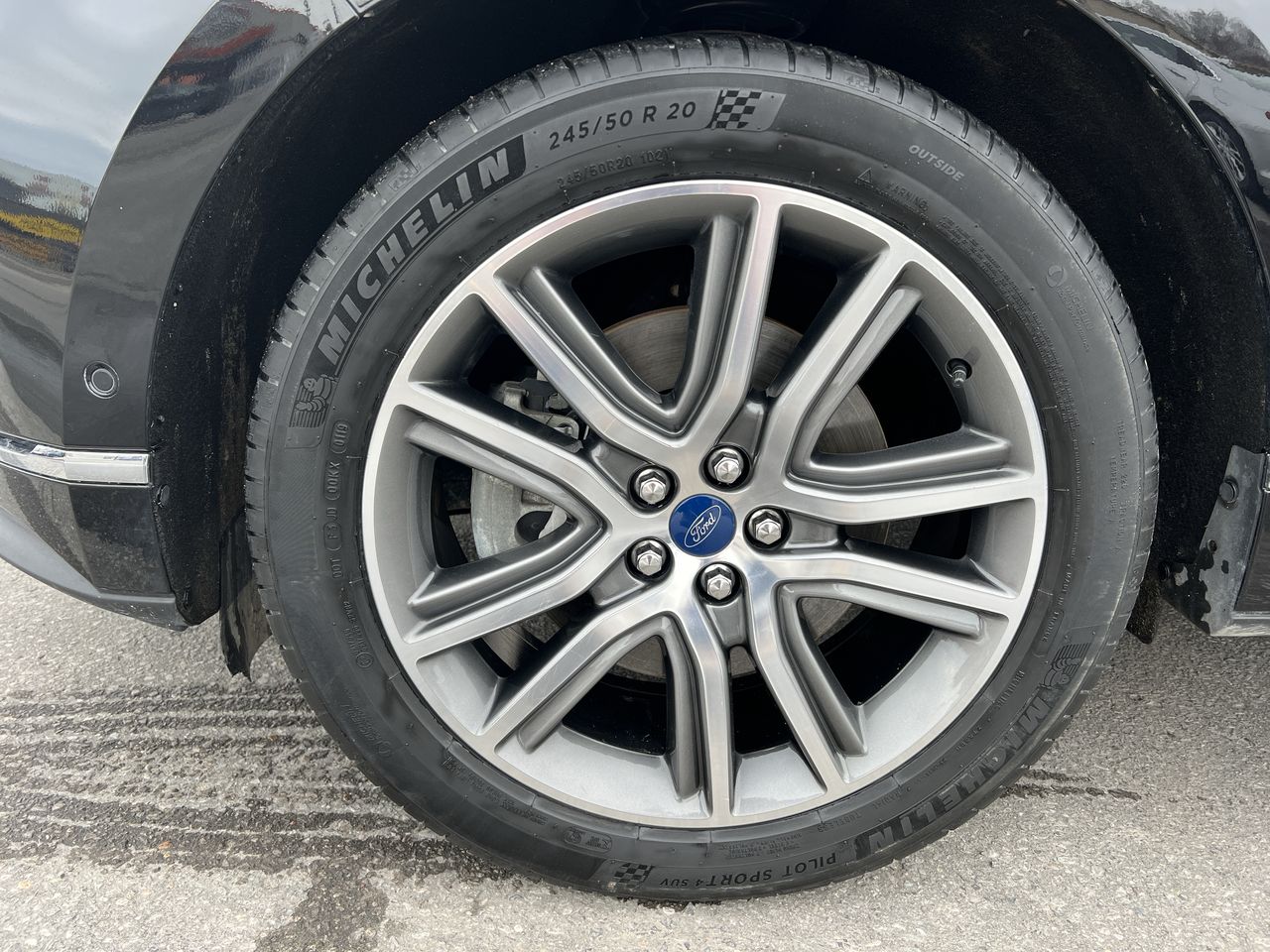 2019 Ford Edge Titanium - 20756A Mobile Image 9