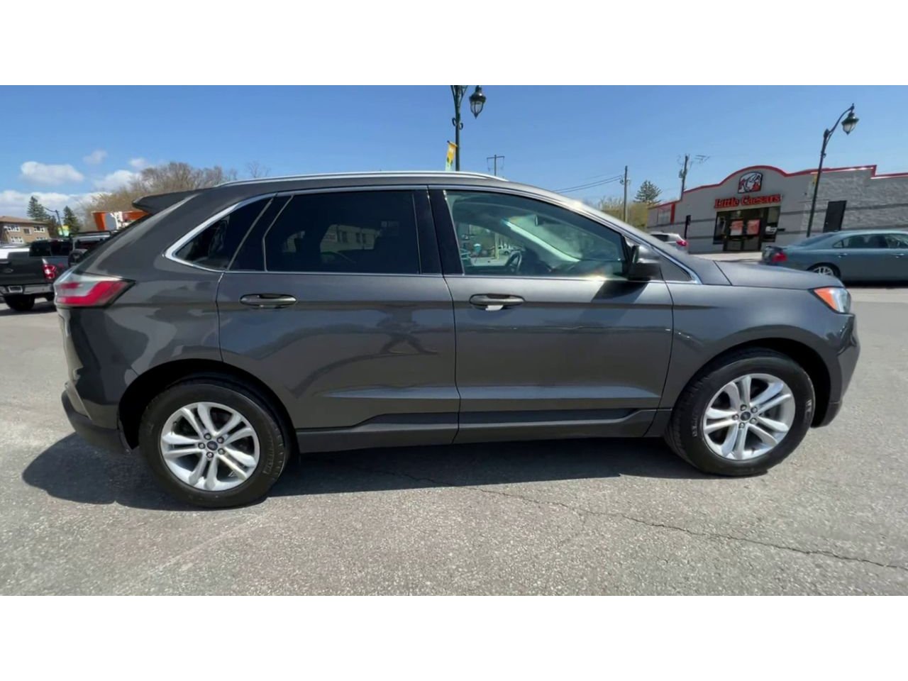 2019 Ford Edge Sel - P21029 Mobile Image 8