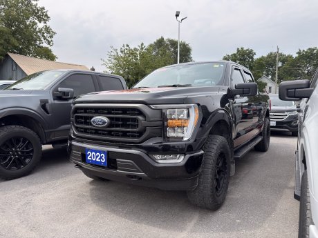 2023 Ford F-150 XLT | LIFTED W/ AFTERMARKET WHEELS & TIRES | 