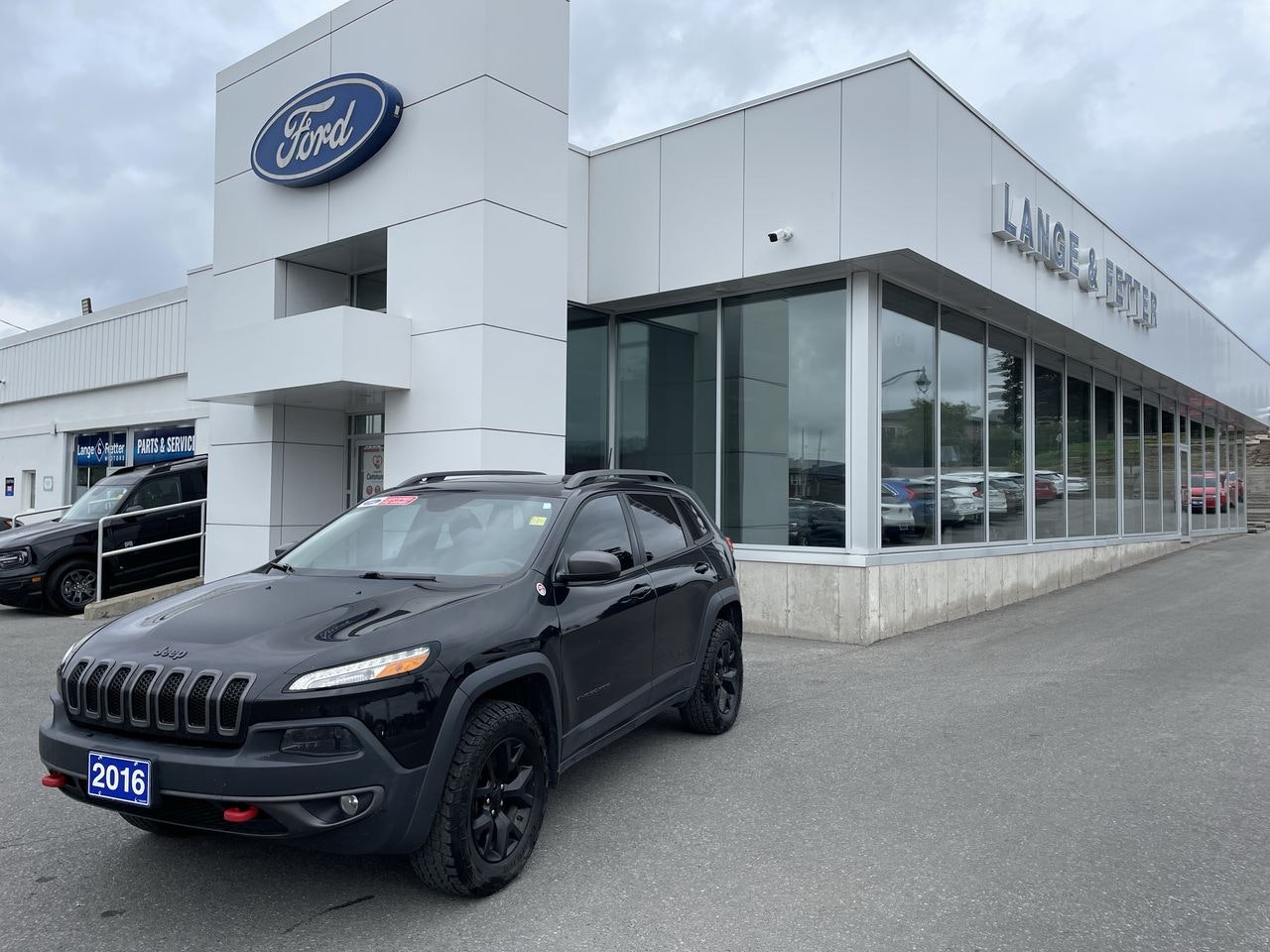 2016 Jeep Cherokee - P21241A Full Image 1