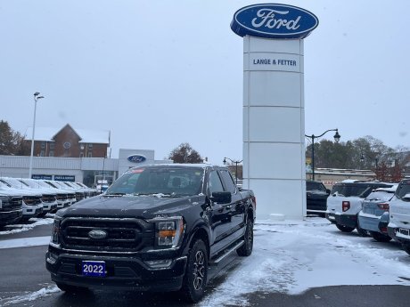 2022 Ford F-150 XLT | HEATED SEATS | TOW PKG | NAV | 4WD 