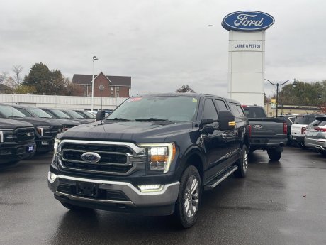 2023 Ford F-150 XLT | 6 SEATER | TOW MIRRORS | TRUCK CAP 