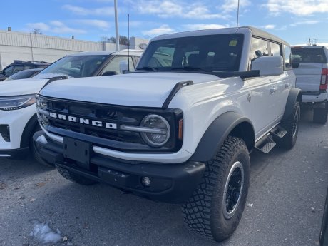 2023 Ford Bronco Outer Banks | SASQUATCH PACKAGE | 