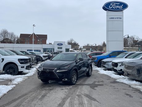 2020 Lexus Nx 300 | LOW KMS | LEATHER INTERIOR 