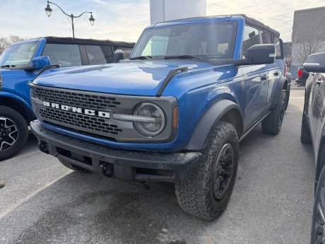 2021 Ford Bronco Badlands | STICK SHIFT!! | 