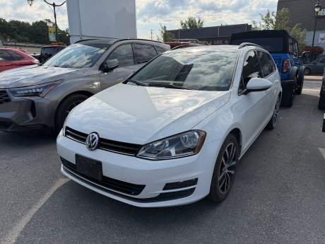 2017 Volkswagen Golf SportWagen Comfortline | RARE FIND! | 