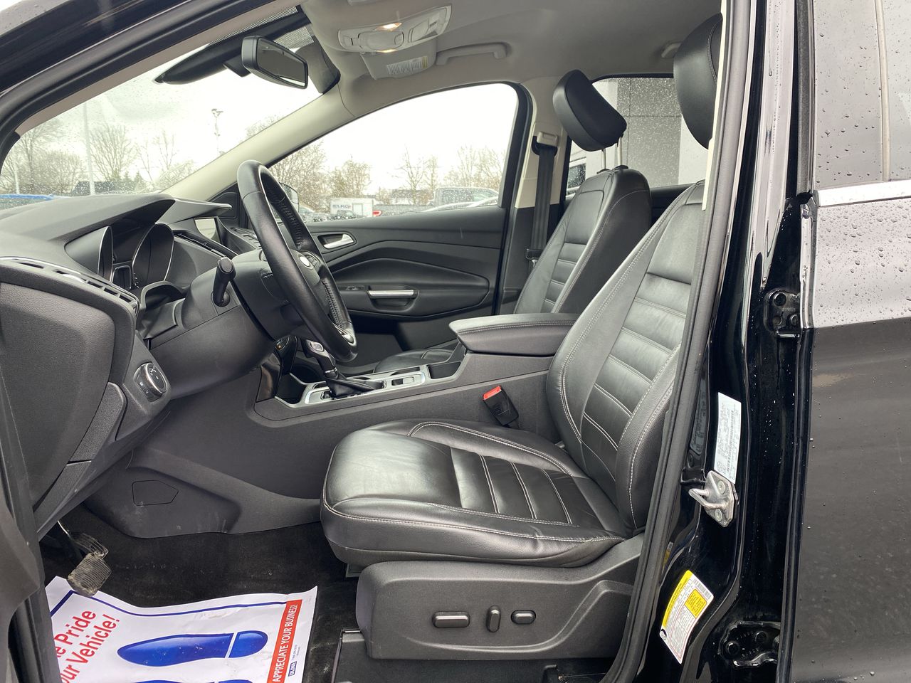 2018 Ford Escape Titanium - P20203 Mobile Image 10