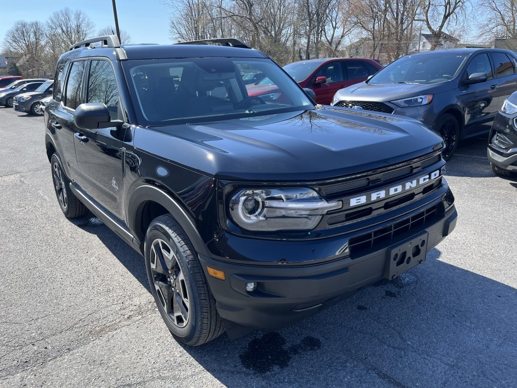 2022 Ford Bronco Sport Outer Banks (22127) Main Image