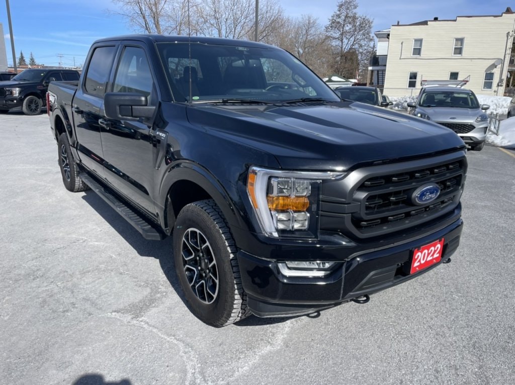 2022 Ford F-150 XLT (23066A) Main Image