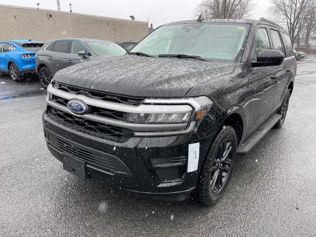 2024 Ford Expedition XLT (24024) Main Image
