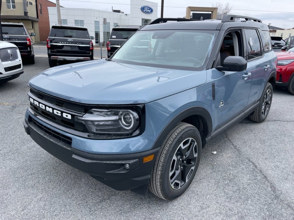 2024 Ford Bronco Sport Outer Banks (24237) Main Image