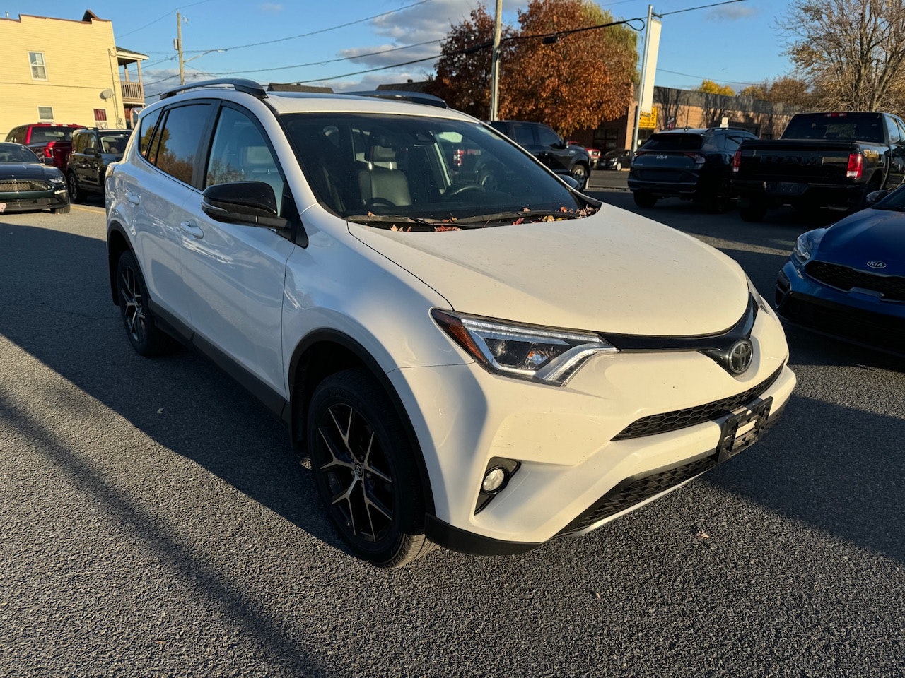 2017 Toyota RAV4 SE (24609A) Main Image