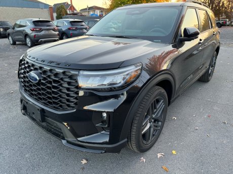 2025 Ford Explorer ST LINE