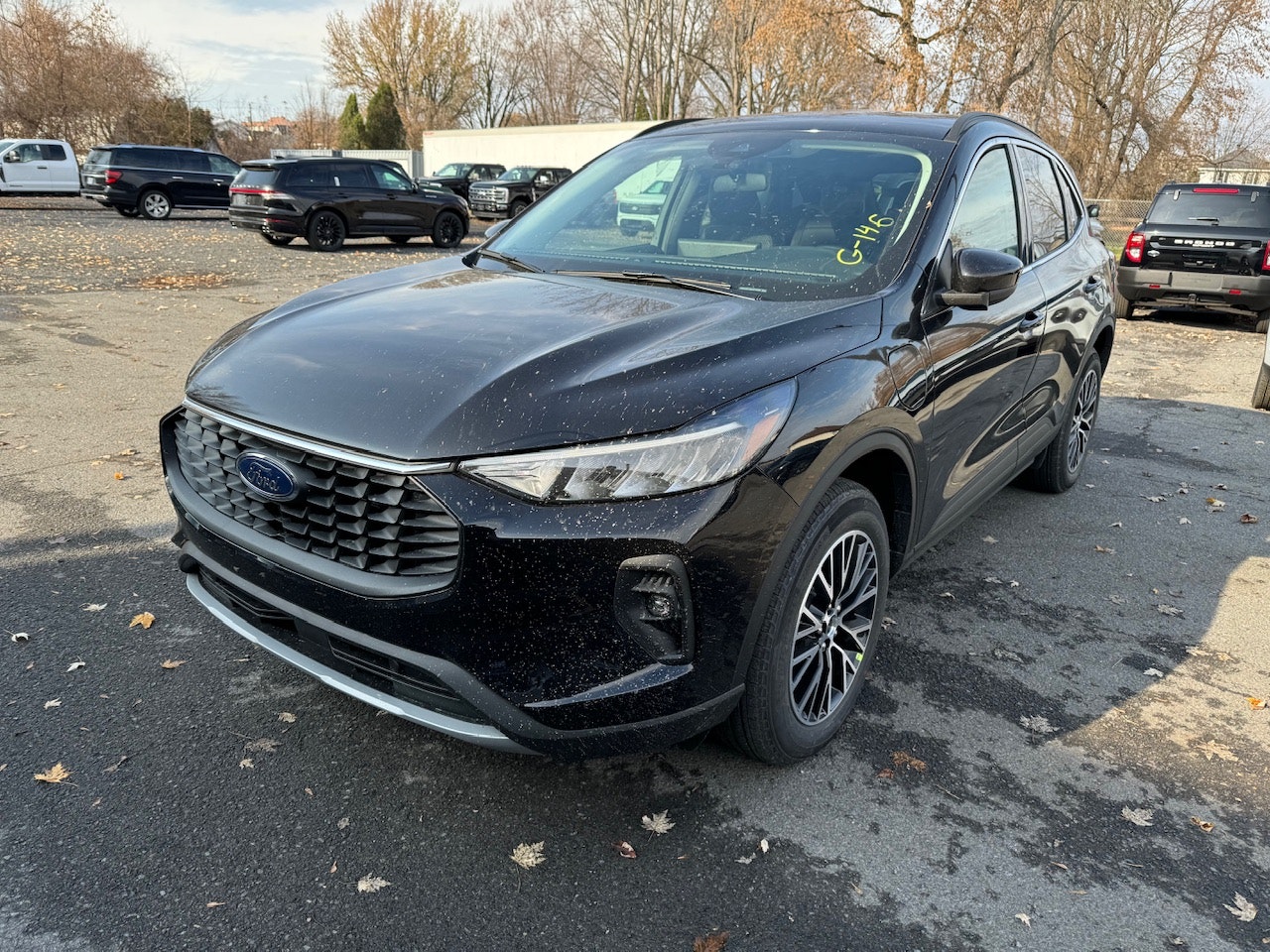 2025 Ford Escape PHEV (25033) Main Image