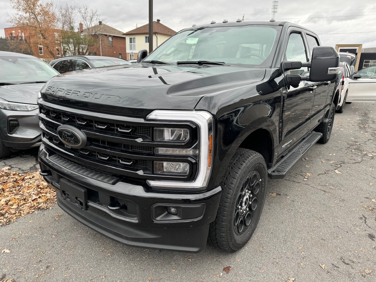 2024 Ford Super Duty F-250 SRW LARIAT (24354) Main Image