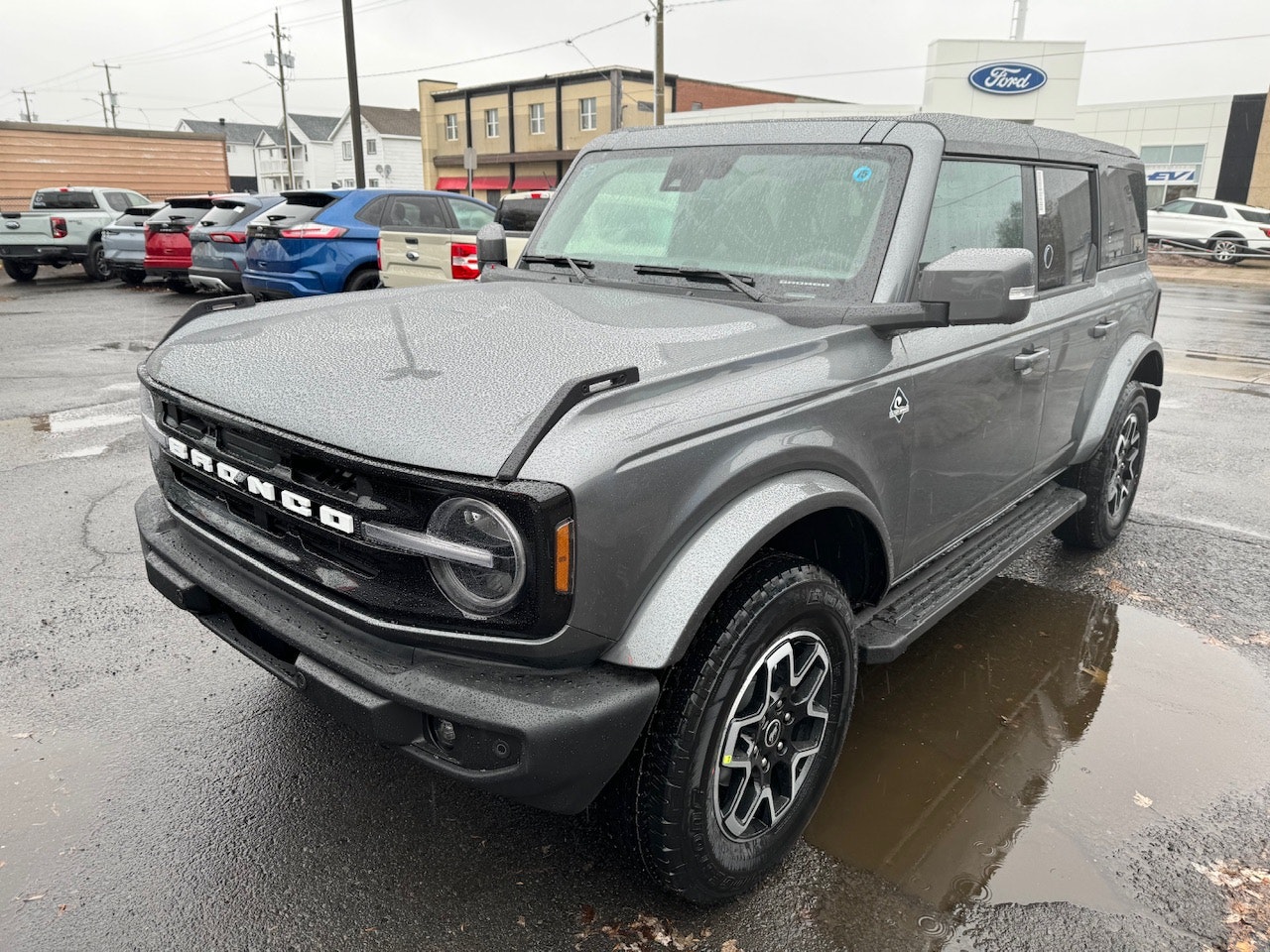 2024 Ford Bronco O/BANKS (24695) Main Image