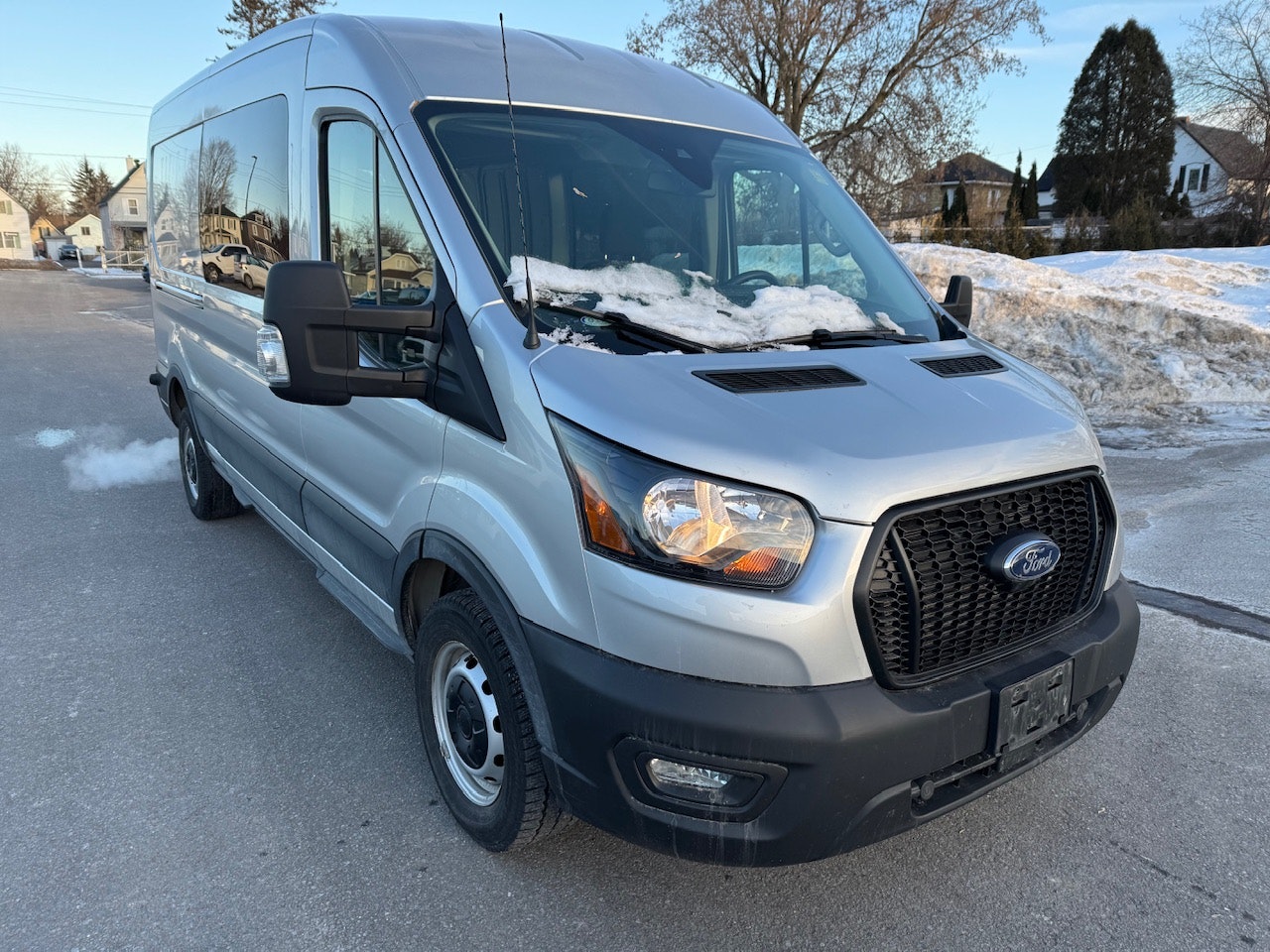 2022 Ford Transit Crew Van (R246B) Main Image