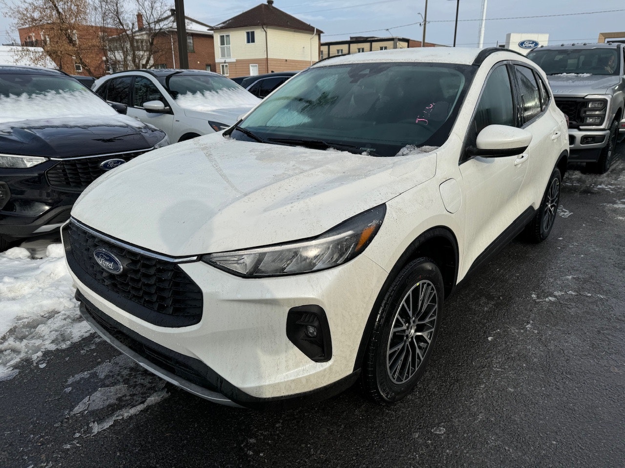 2025 Ford Escape PHEV (25069) Main Image