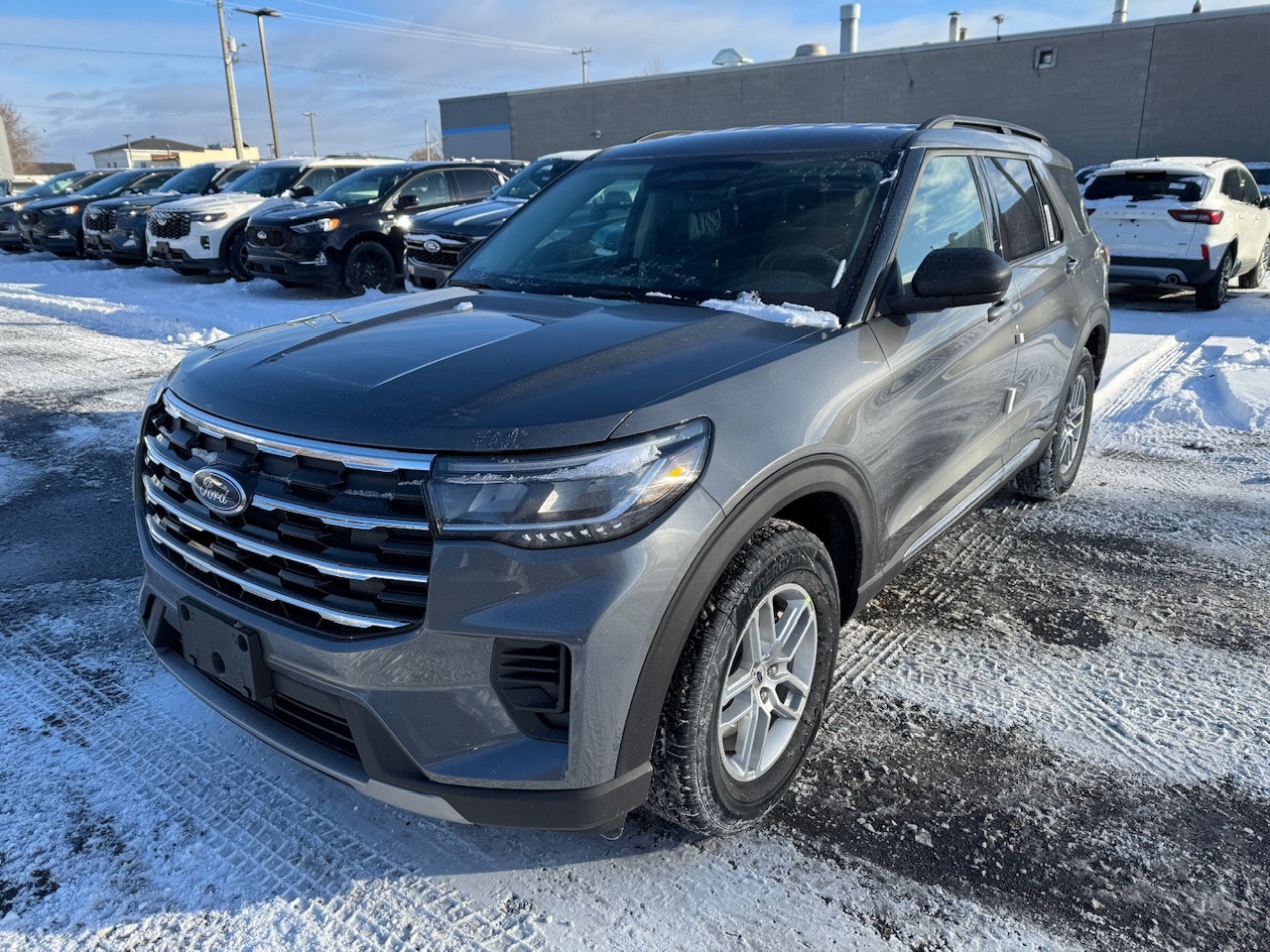 2025 Ford Explorer ACTIVE (25088) Main Image