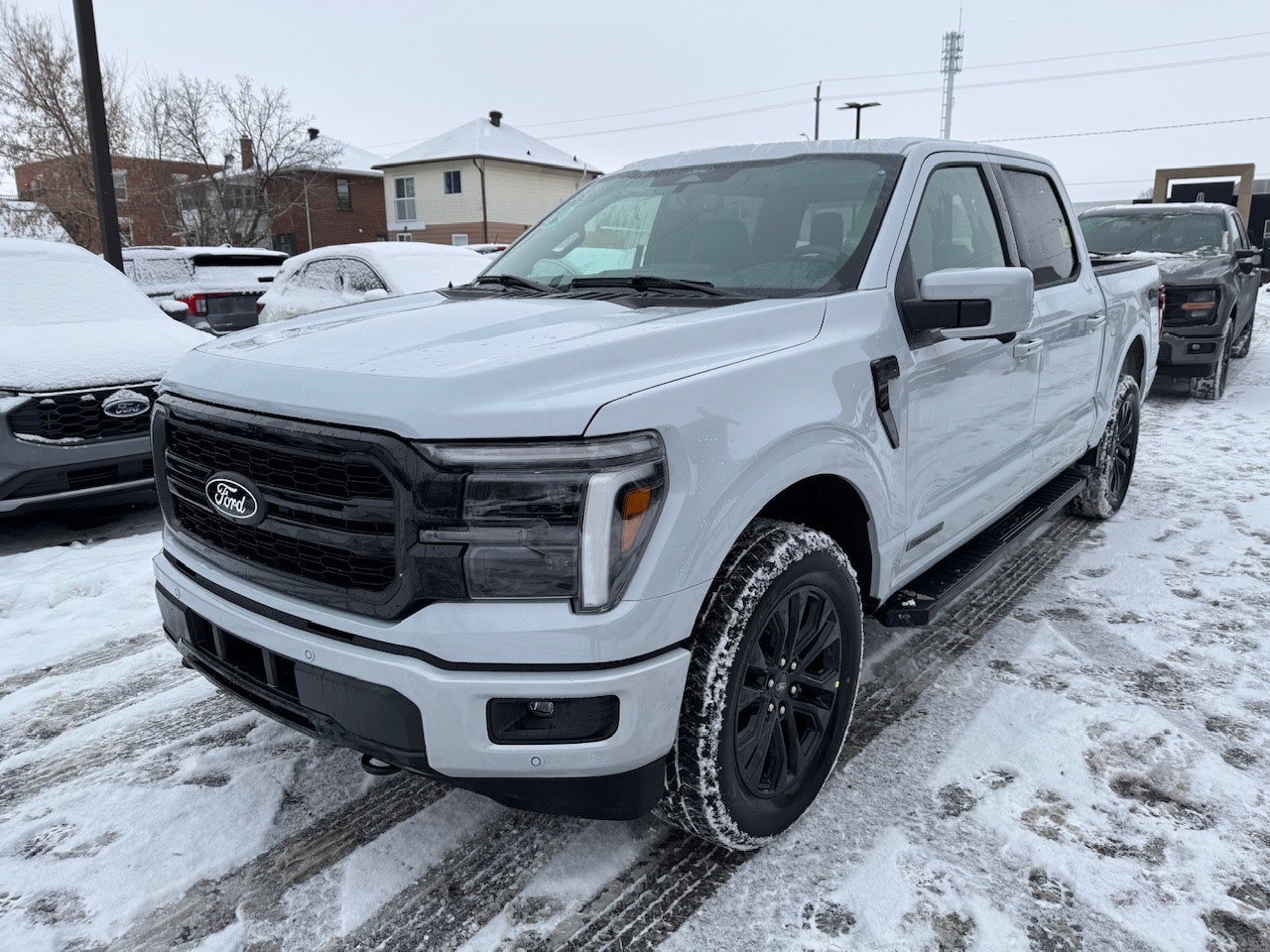 2025 Ford F-150 LARIAT (25053) Main Image